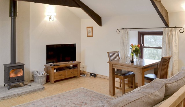 Swallowholm Cottages 6