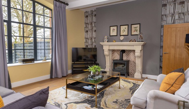 Tarn End Cottage 5, Talkin Tarn, ideal for a family, activities and historical sites nearby