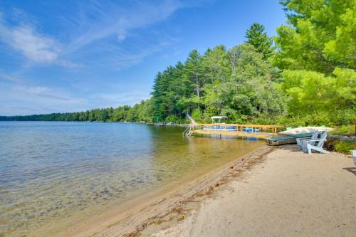 'The Acres' Panther Pond Cabin w/Beach & Dock!