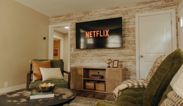 The Atlas House. A Stress-Free Stay for Families Visiting Fargo