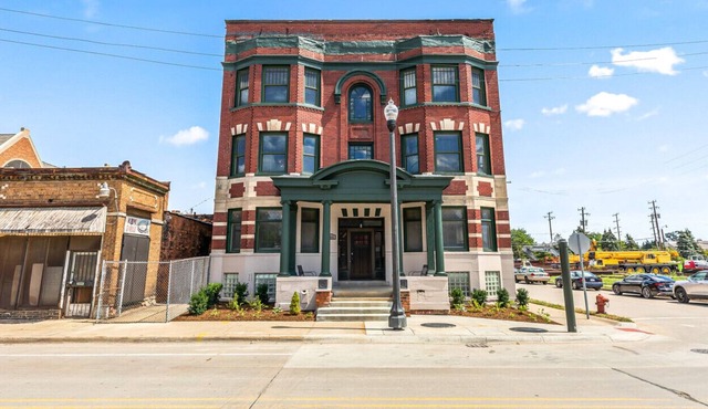 The Aurora Detroit Building