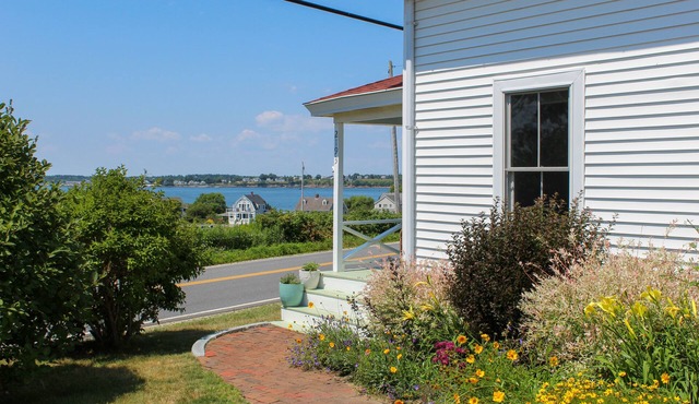 The Beach Rose - 3BR, 2BA home perched overlooking picturesque Mackerel Cove