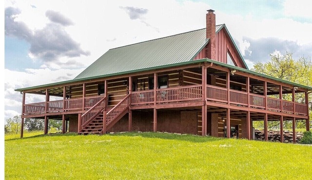 The Bourbon Lodge - Log home escape, Bourbon Trail, sunsets, peaceful retreat