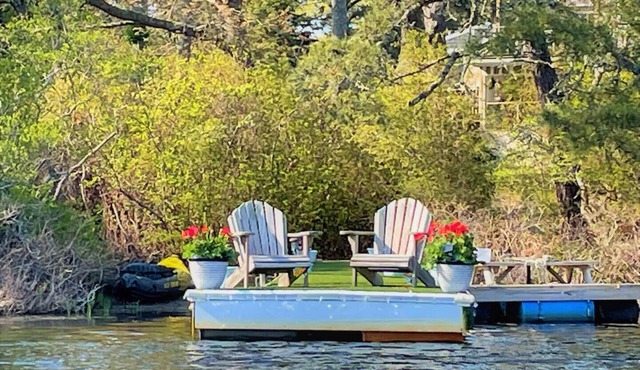 The Breeze on Minister's Pond