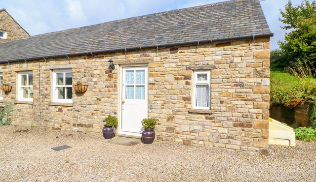 THE BYRE AT HIGH WATCH, with open fire in Wearhead