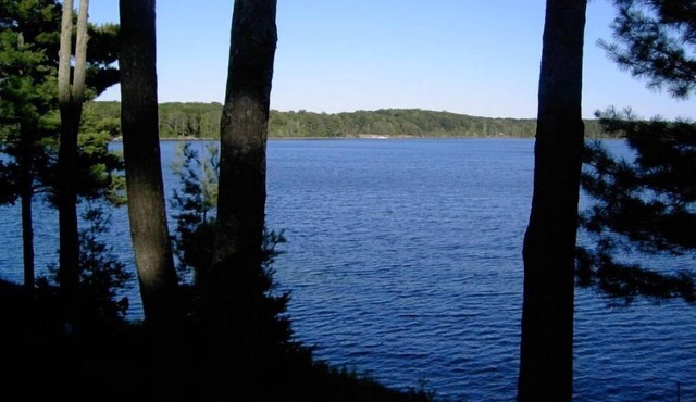 The Cabin at Double Eagle - A large home on beautiful Stone Lake!