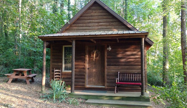 The Camp Cabin at Darst-Myers Hallstead