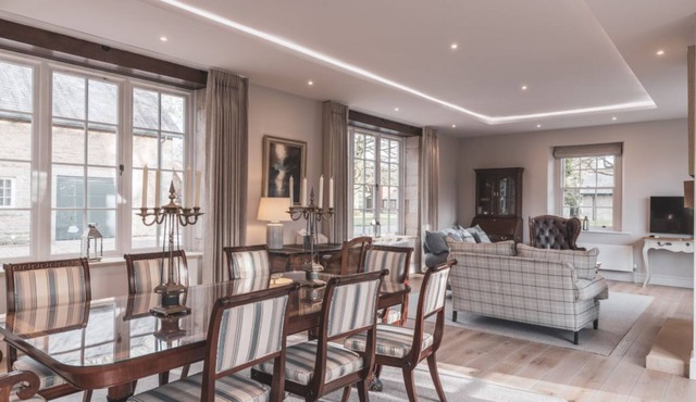 The Coach House - a 3-bedroom house for up to 6 guests, perfect for relaxing