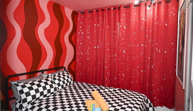 The Colorful Retreat | Themed | Sleeps 8