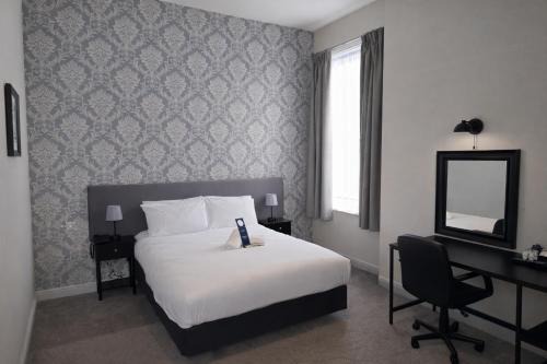 The County Hotel