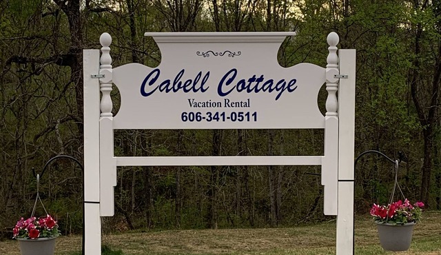 The Cozy Cabell Cottage