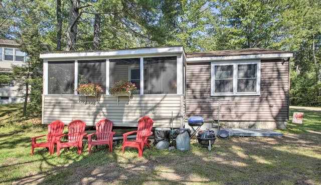 'The Den' Raymond Home w/200 Feet of Sandy Beach!