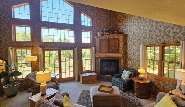 The Evergreen Cabin (2 bedroom)
