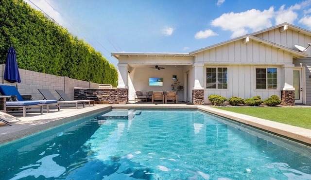 The Grove | Pool, Cabana, Outdoor Kitchen, Sleeps 20 | Arcadia, Near Old Town