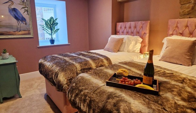 The Hamilton luxury apartments-Lord William suite