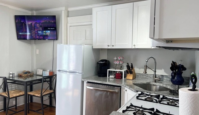 The heart Cambridge/Boston Studio private yard free permit parking 1#