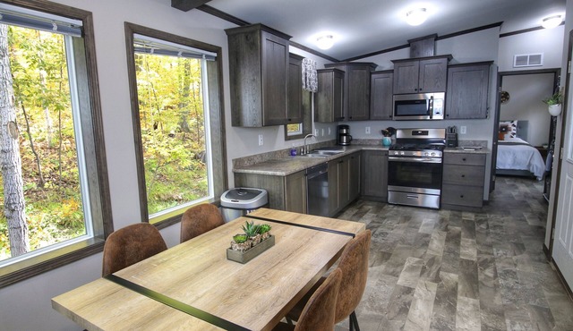 The Hein Cottage-Beautiful 2 bedroom hideaway in the heart of DC