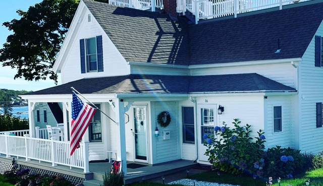 The Helm House® w/Private Rooftop Deck - Harbor Views and Personalized Planning