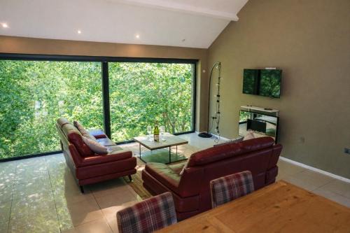 The Heronry, Netherby, a luxurious cottage ideal for a romantic break with hot tub in a rural setting