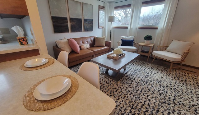 The June | Private 1br Basement Apt, Pets Welcome!
