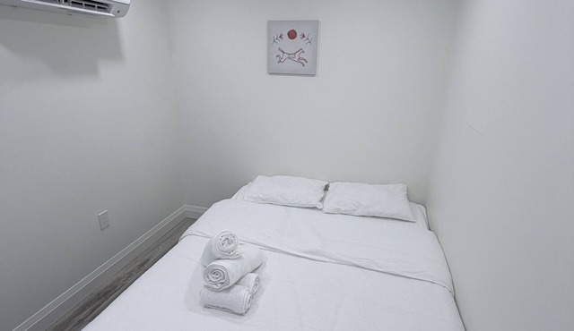 The Luxe Studio - Comfortable and Affordable Stay
