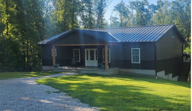 The Modern Wilderness Enjoy nature and being close to IU & Lake Monroe.