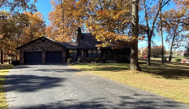 The Oak on Cash Court