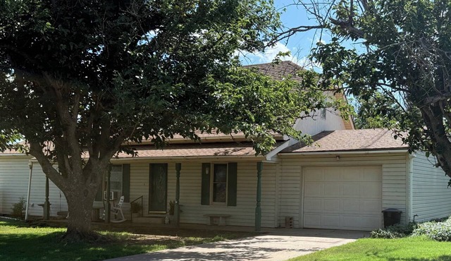 The Old Homestead - 100 year-old farmhouse with plenty of charm.