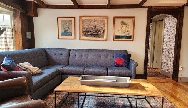 The Orca – Modern Coastal Comfort Awaits