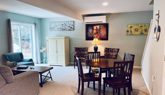 The Outlet House, Comfortable Cottage