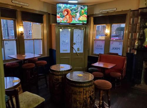 The Queens Arms Hotel