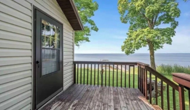 The Reel Deal- A cozy Lakeside cabin for 7