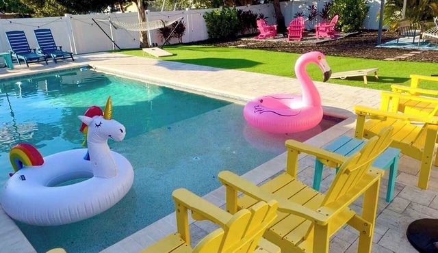*The Saint* Backyard PARADISE! Pool,Golf,Fire Pit!