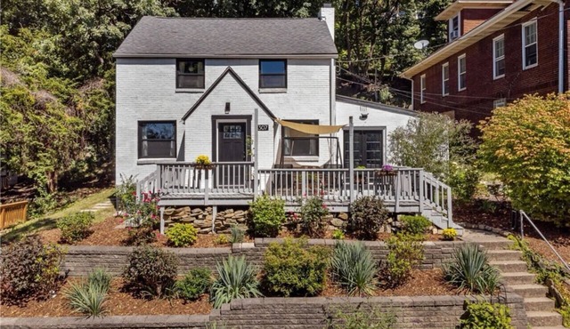 The Sausalito of Upper Aspinwall