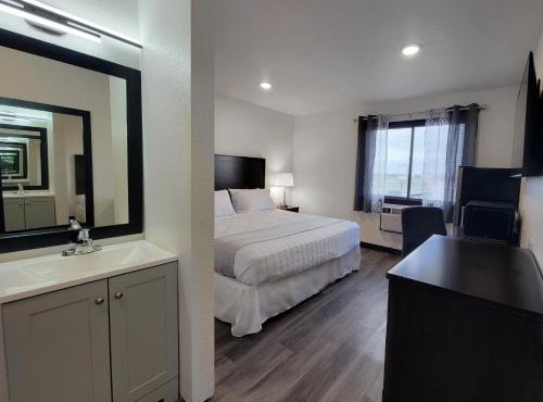 The Suite Inn Minot