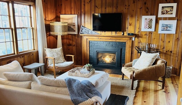 The Sweet Retreat - Less than 1/2 mile to Dennis Port beaches
