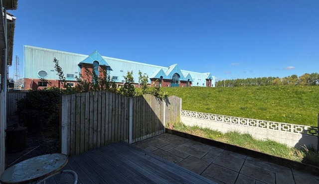 Thirlwell Gardens, River Walks, Free Parking