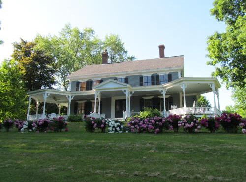Thompson Inn