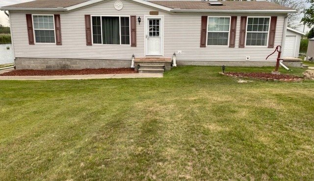 Three Bedroom 2 Full Bath Island Rental Relaxing Escape on Krispen Bluewater