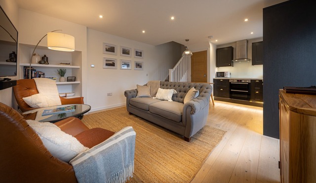 Tidal Cottage - Lou House