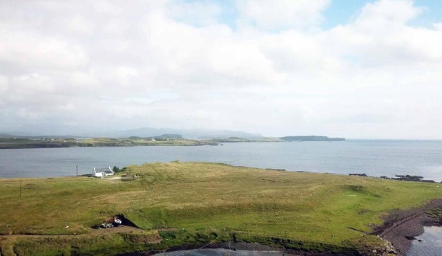 Tigh Beag Na Mara