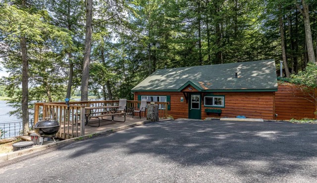 Timbers - Bouchard Shores Resort