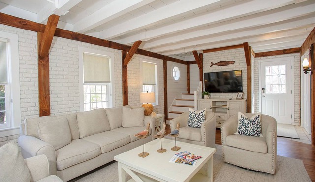 Top-Rated Vineyard Retreat: Hot Tub + Private Lambert’s Cove Beach Access!