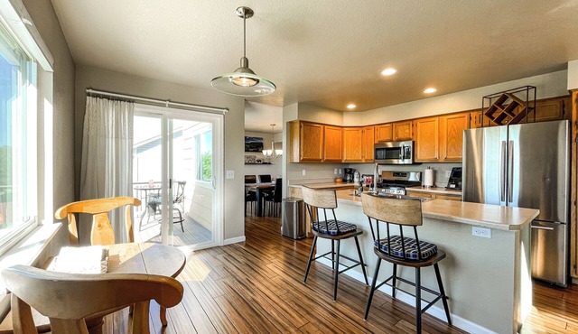 Trailside Getaway Minutes to Ft. Carson/Airportn