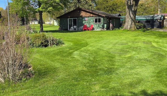 Tranquil 1-bedroom Cottageon Beautiful Sanford Lake!