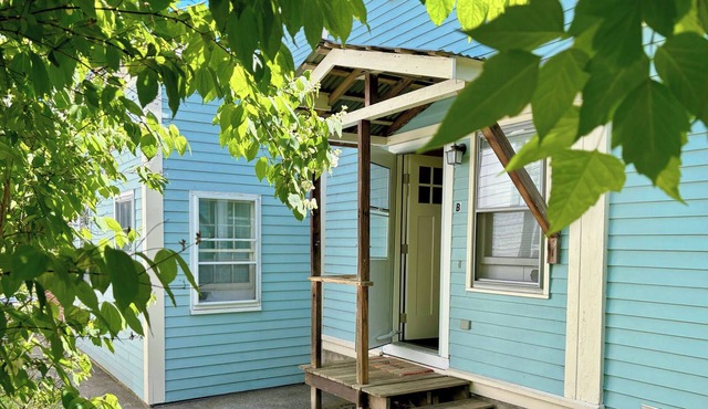 Traveler’s Den in Medford