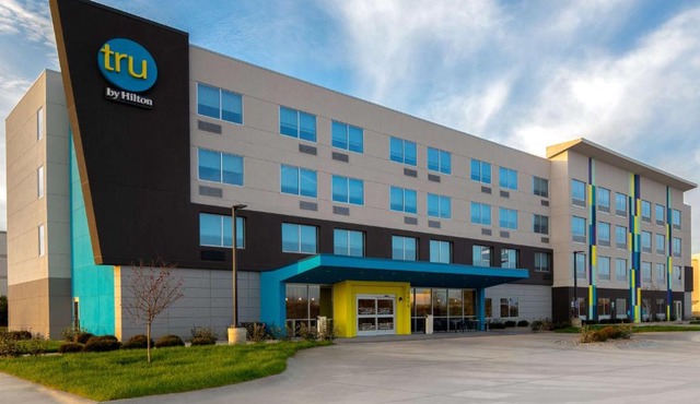 Tru By Hilton Anderson