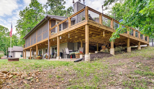 Truman Lake Retreat: Relax and Unwind