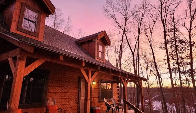 Tupelo - Hand hewn private log cabin with views