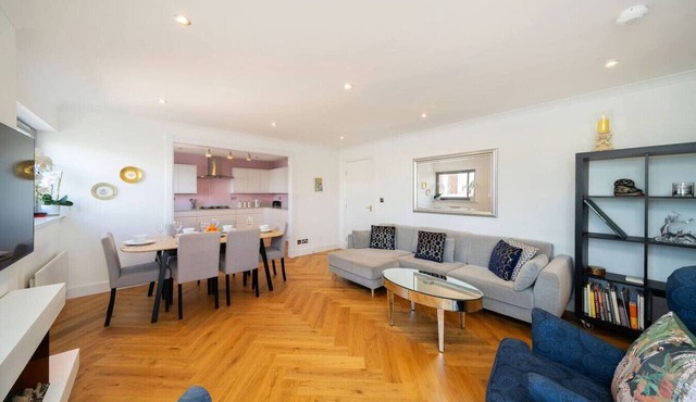 Twin Bridges - Quayside Penthouse